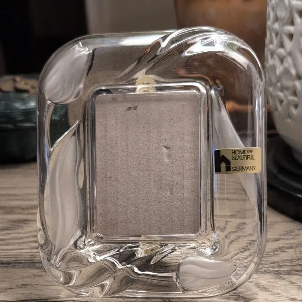 Home Beautiful Germany Etched Glass Tulip Picture Frame 2.5
